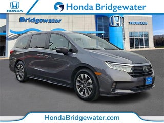 2023 Honda Odyssey with Pacific Pewter Metallic Exterior