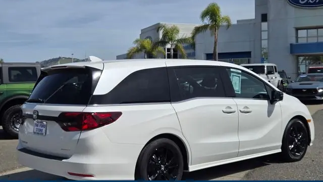 2023 Honda Odyssey Sport