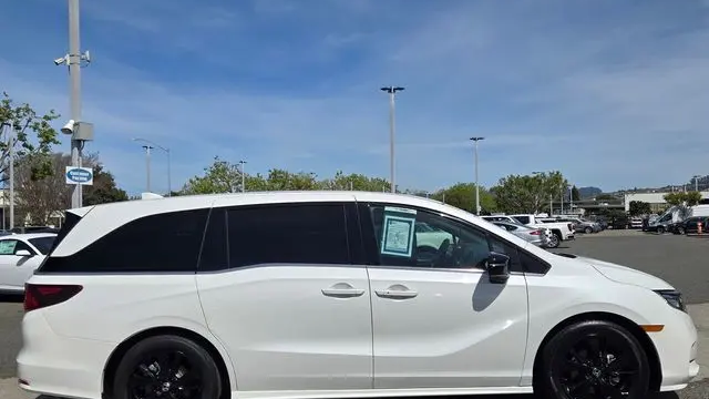 2023 Honda Odyssey Sport