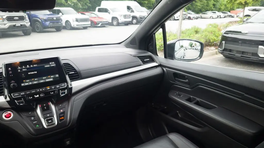 2023 Honda Odyssey Sport