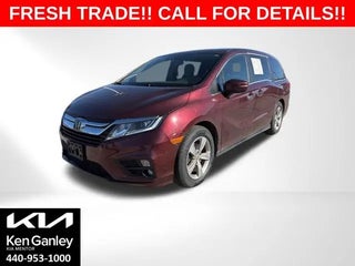 2018 Honda Odyssey with Deep Scarlet Pearl Exterior