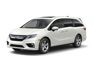 2018 Honda Odyssey with White Diamond Pearl Exterior