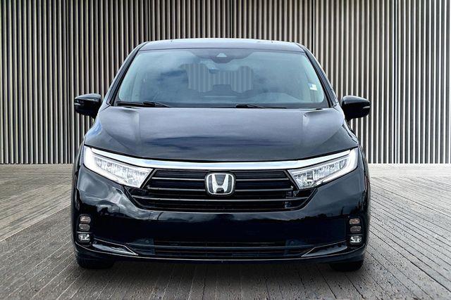 2022 Honda Odyssey - $32,000