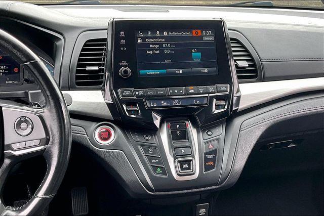 2022 Honda Odyssey - $32,000