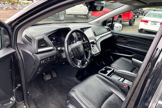2022 Honda Odyssey - $32,000