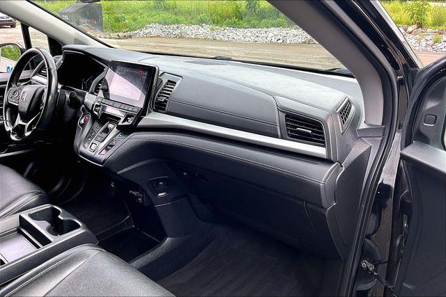 2022 Honda Odyssey - $32,000