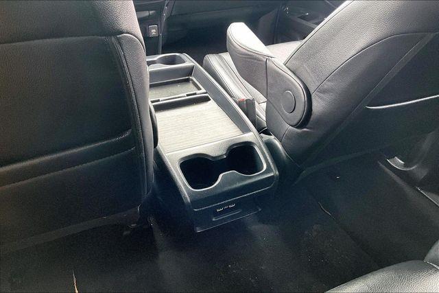 2022 Honda Odyssey - $32,000