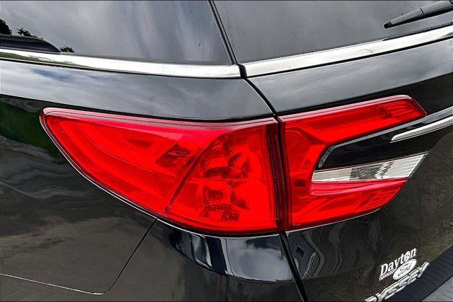 2022 Honda Odyssey - $32,000