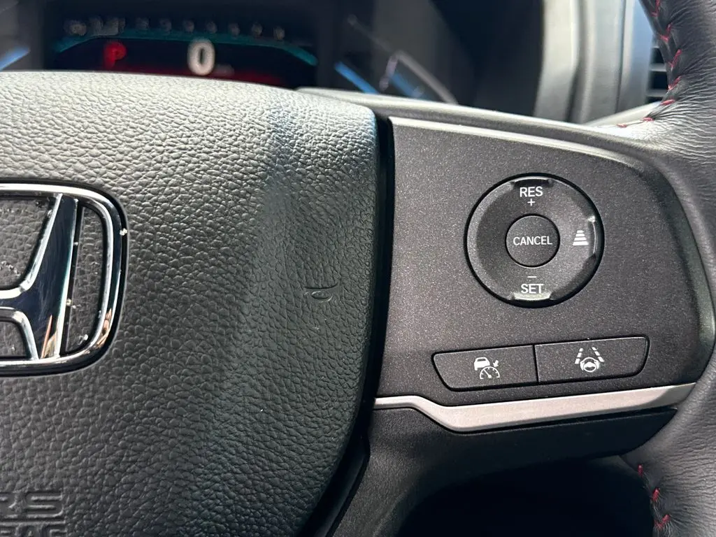 2023 Honda Odyssey - $29,900