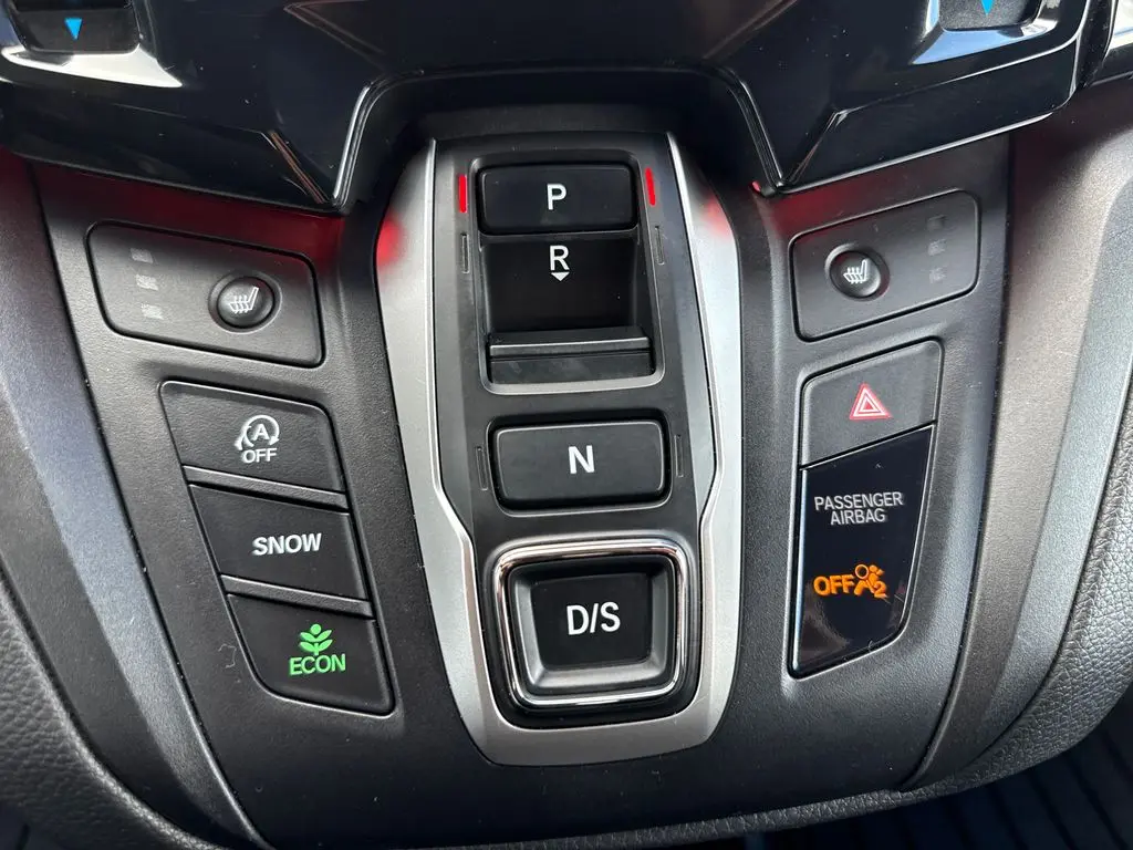 2023 Honda Odyssey - $29,900