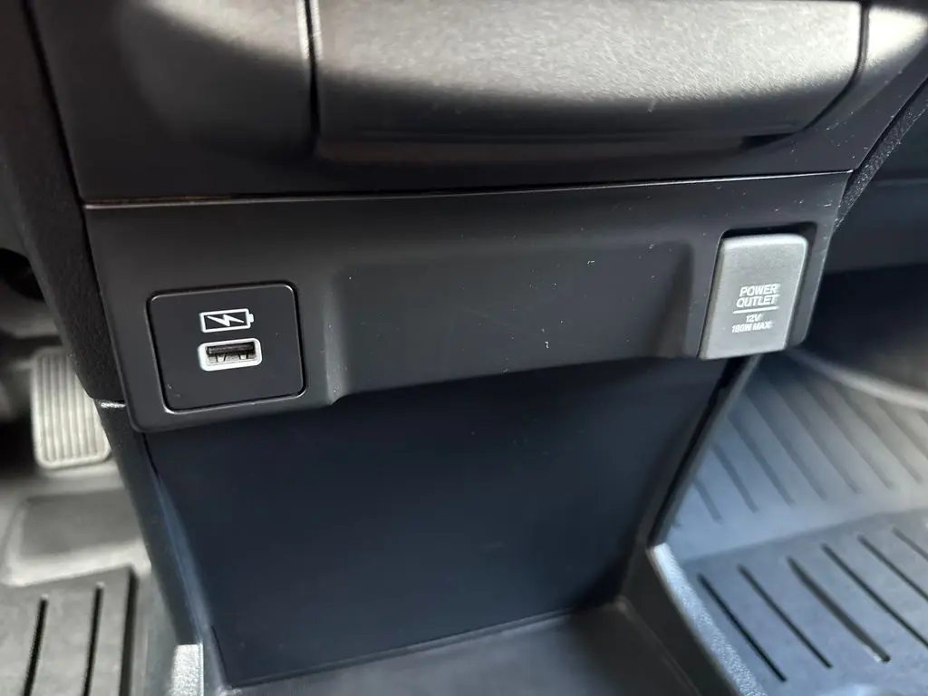 2023 Honda Odyssey - $29,900