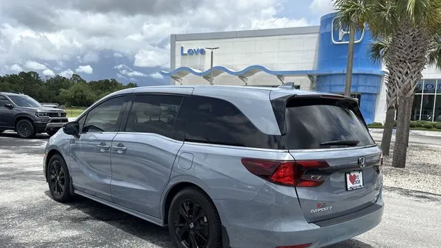 2023 Honda Odyssey Sport