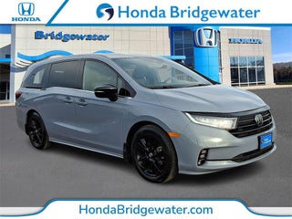 2023 Honda Odyssey with Sonic Gray Pearl Exterior