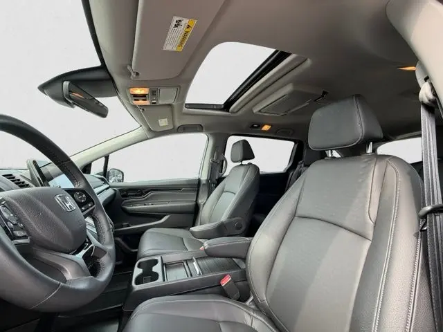 2023 Honda Odyssey - $41,995