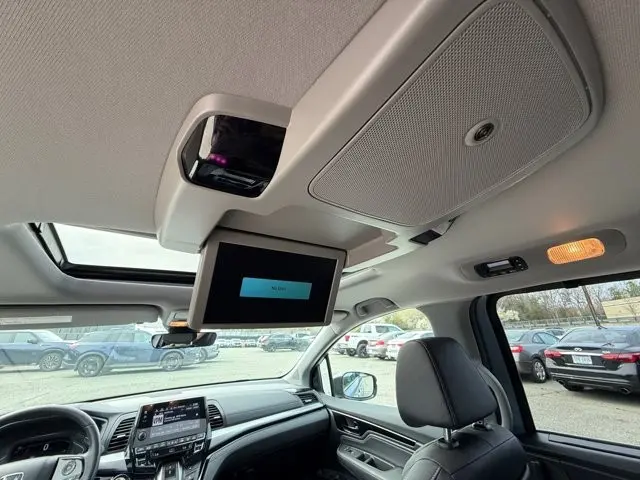 2023 Honda Odyssey - $41,995