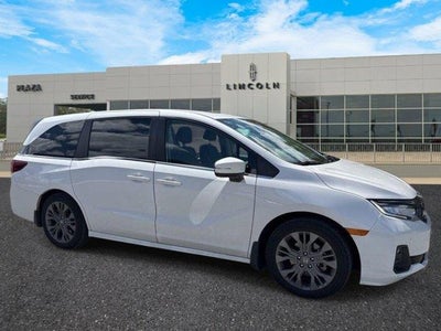 2025 Honda Odyssey Touring 4DR Mini-Van