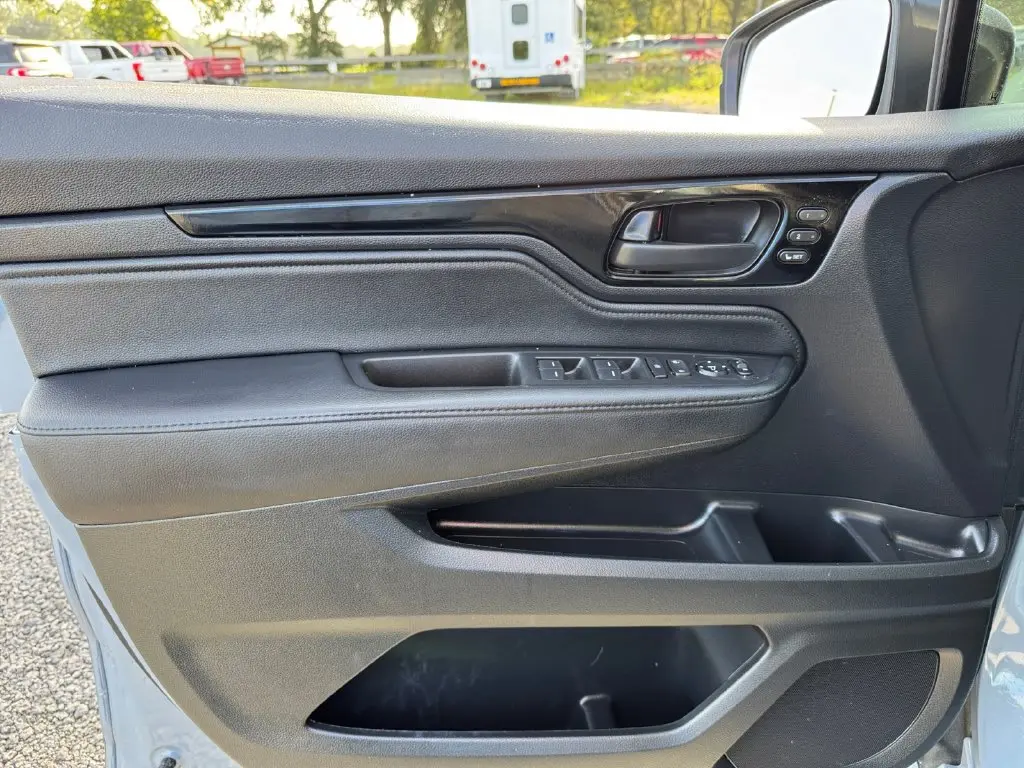 2025 Honda Odyssey - $36,987