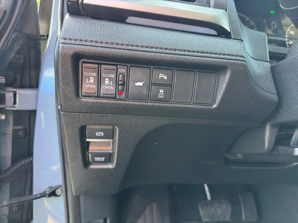2025 Honda Odyssey - $36,987