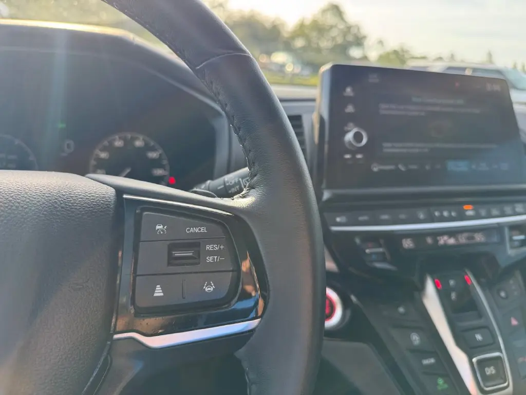 2025 Honda Odyssey - $36,987