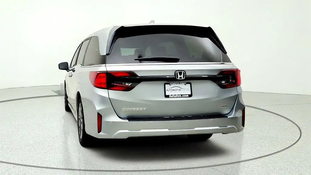 2026 Honda Odyssey - $44,495