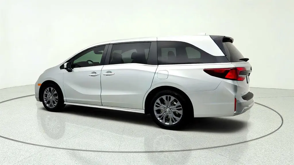 2026 Honda Odyssey - $44,495