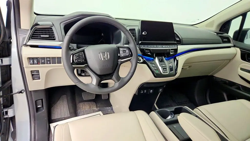 2026 Honda Odyssey - $44,495