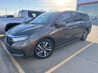 2023 Honda Odyssey with Modern Steel Metallic Exterior