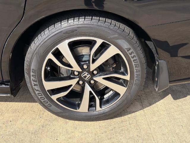 2018 Honda Odyssey - $17,380