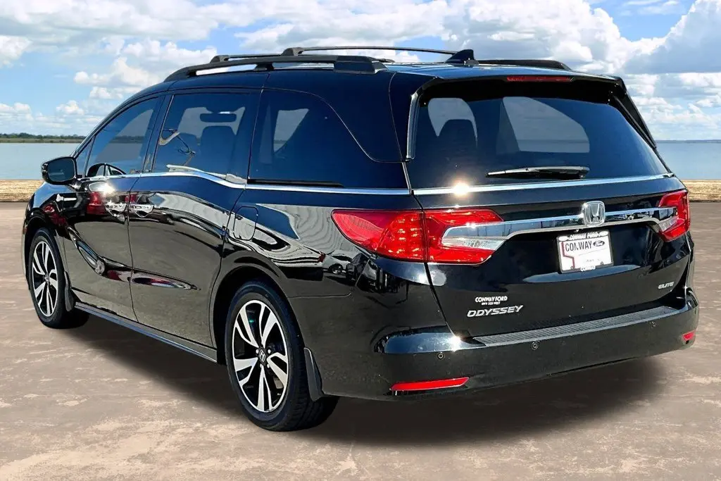 2019 Honda Odyssey - $21,989
