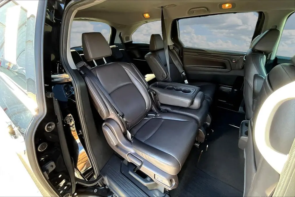2019 Honda Odyssey - $21,989