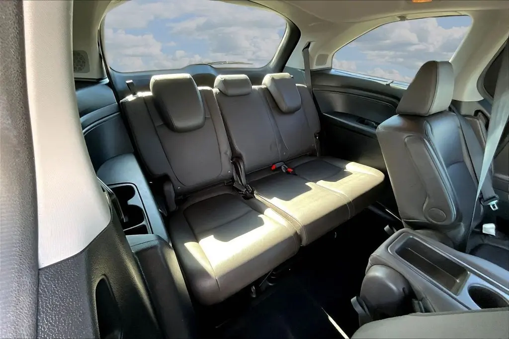 2019 Honda Odyssey - $21,989