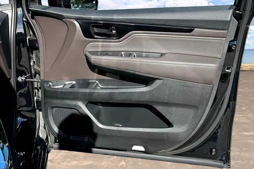 2019 Honda Odyssey - $21,989