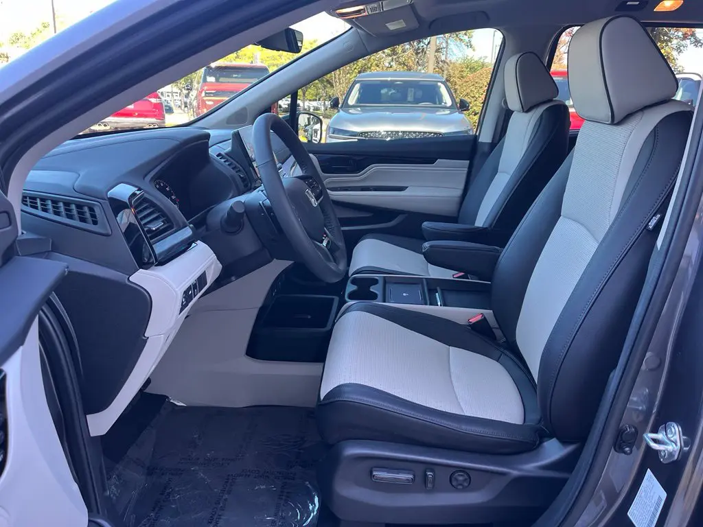 2026 Honda Odyssey - $46,501