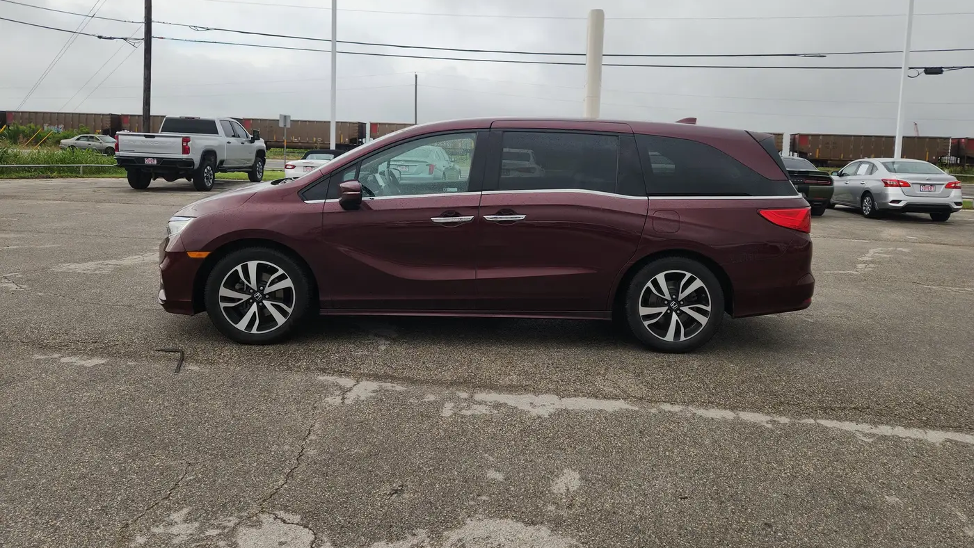 2019 Honda Odyssey Elite