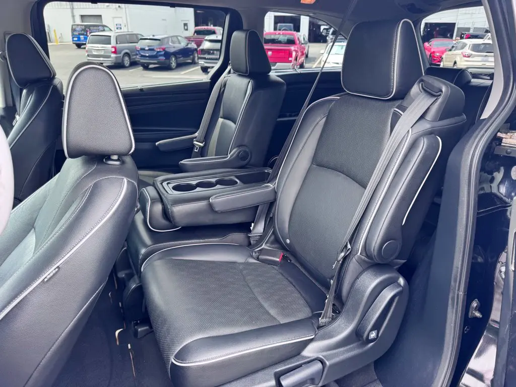 2023 Honda Odyssey - $38,286