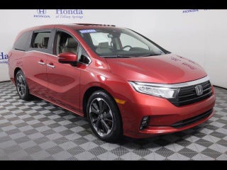 2023 Honda Odyssey with Radiant Red Exterior
