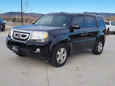 Photo of a 2011 Honda Pilot 4X4 EX-L 4DR SUV W/NAVI for sale