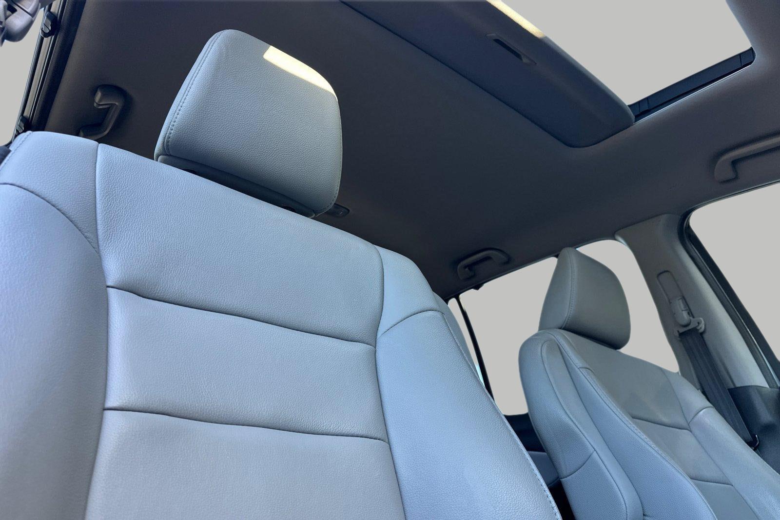 2022 Honda Pilot - $26,106