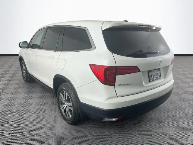2018 Honda Pilot - $17,900