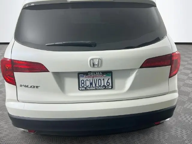 2018 Honda Pilot - $17,900