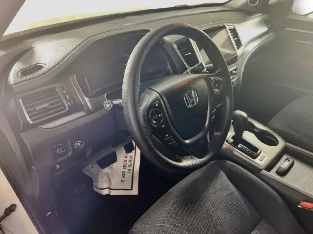 2018 Honda Pilot - $17,900