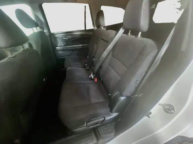2018 Honda Pilot - $17,900