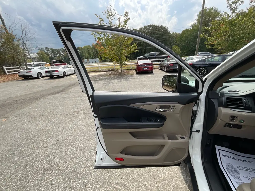 2020 Honda Pilot - $18,985