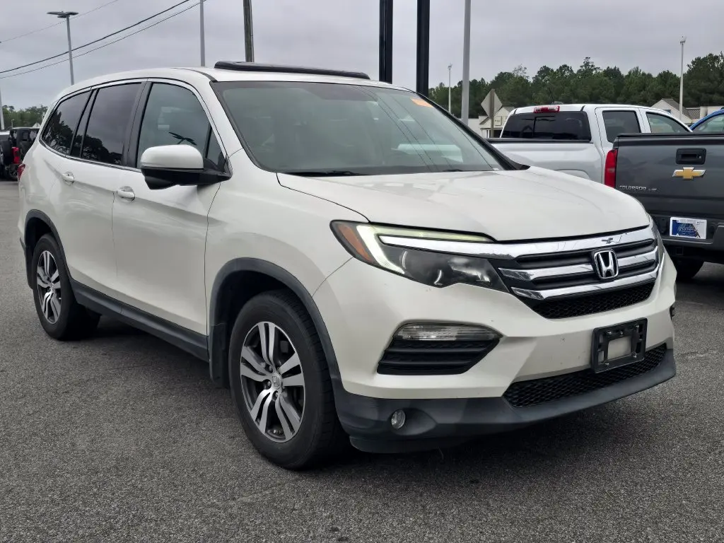 2017 Honda Pilot - $18,890