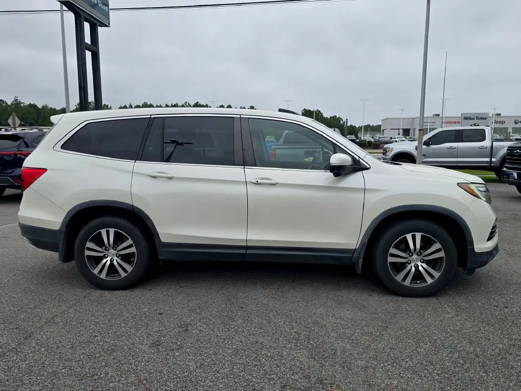 2017 Honda Pilot - $18,890