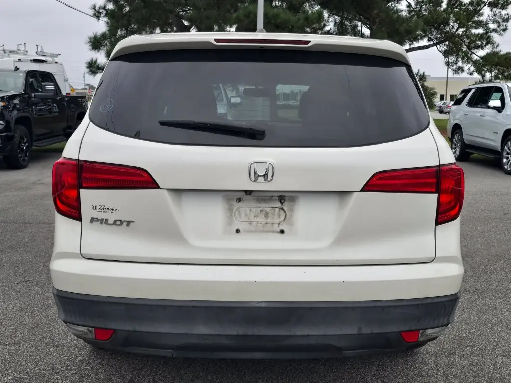 2017 Honda Pilot - $18,890