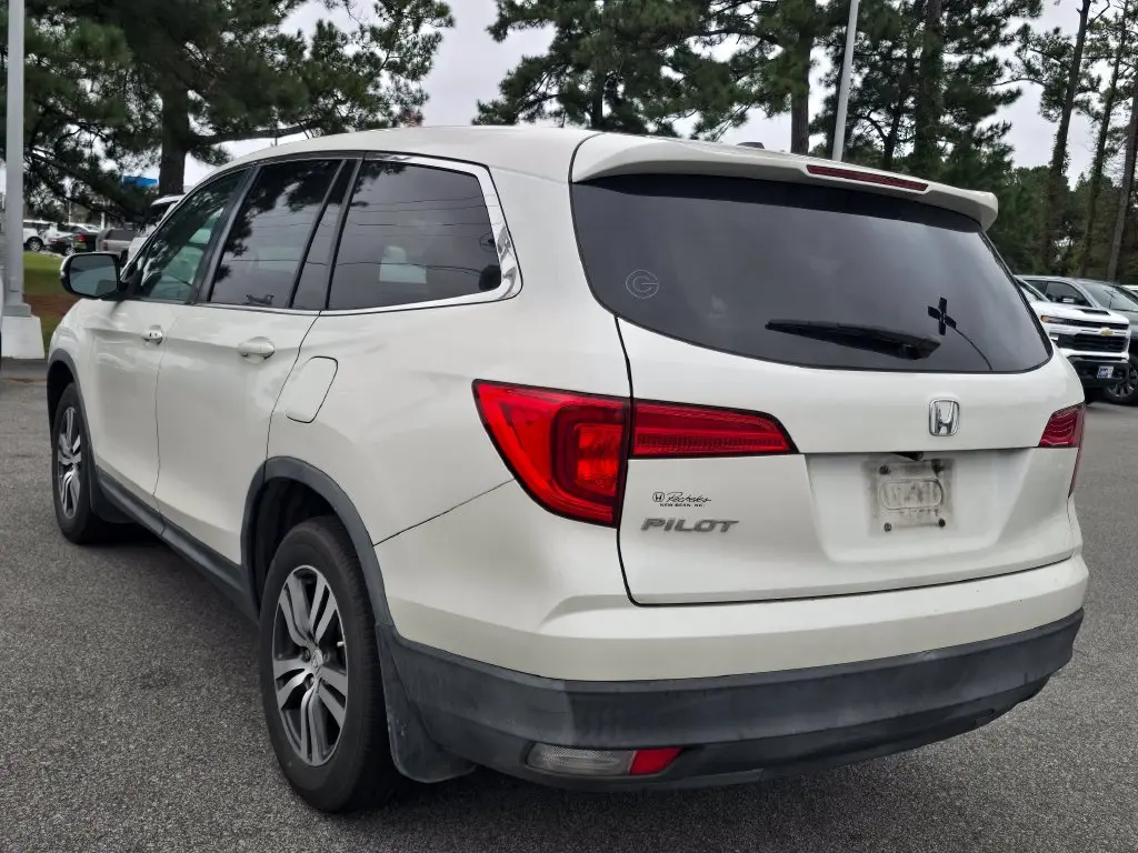 2017 Honda Pilot - $18,890