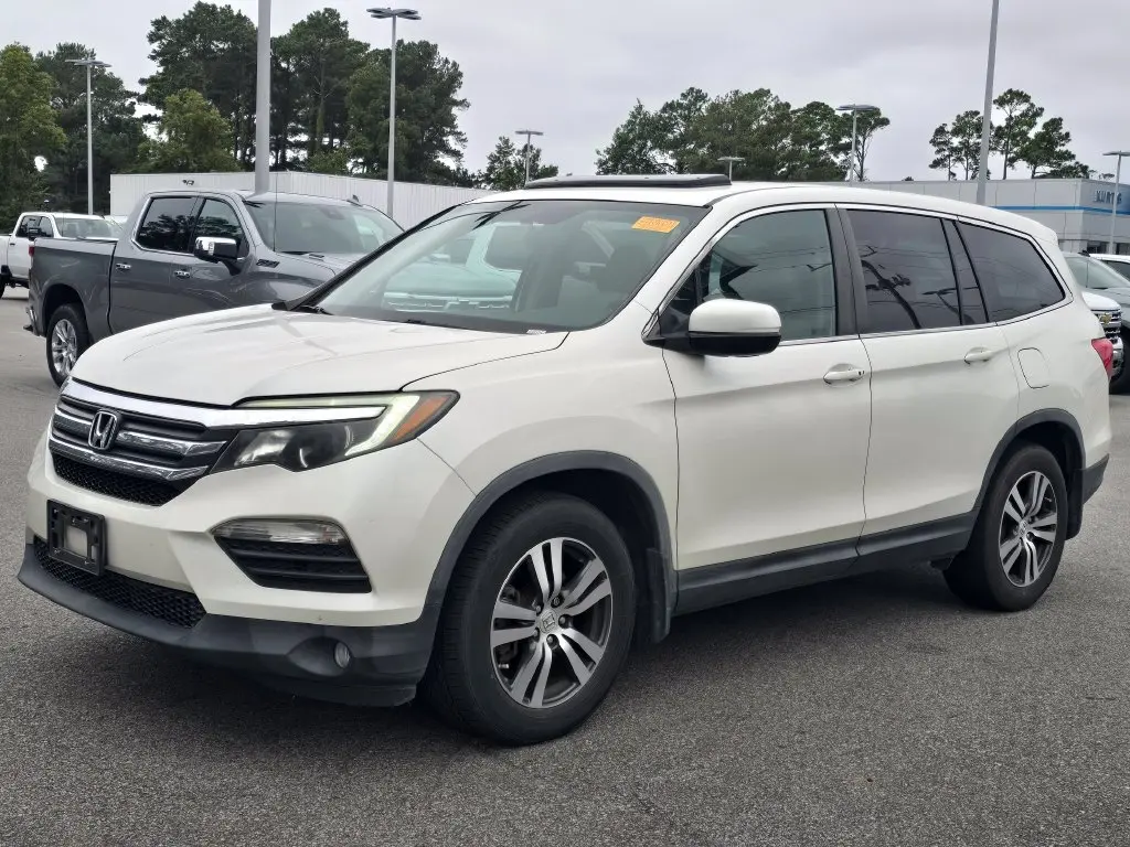 2017 Honda Pilot - $18,890