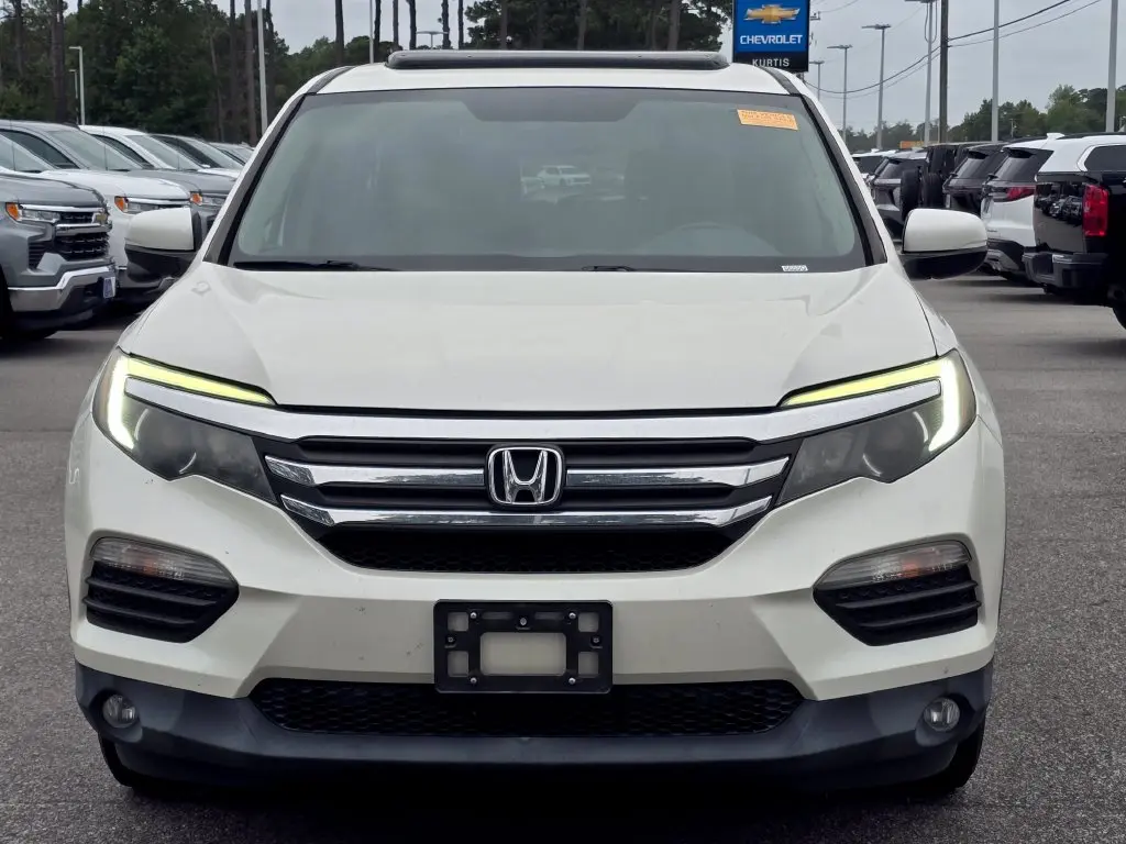 2017 Honda Pilot - $18,890