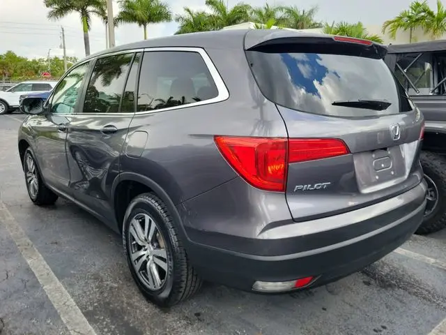 2017 Honda Pilot - $19,990